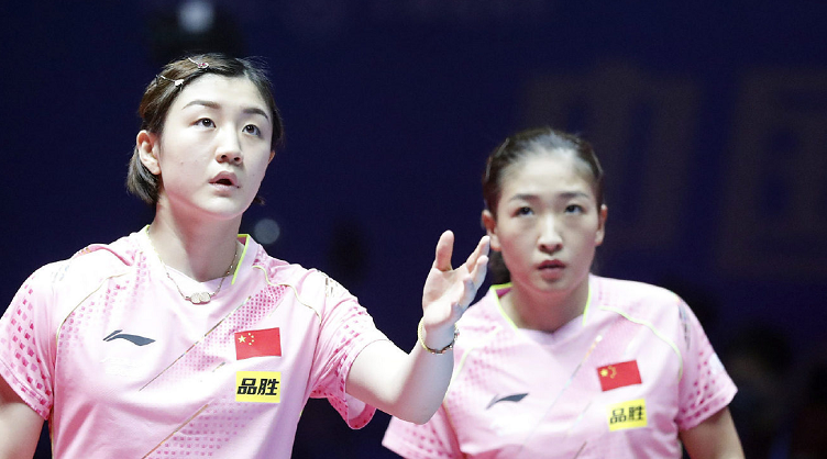 神仙友谊孙颖莎和陈梦关系有多好场边打闹直播相互爆料