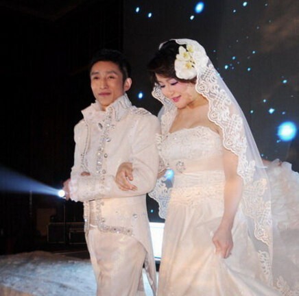 初识5天开始恋爱,怒甩老婆23回,"拳坛教父"邹市明的离奇爱情