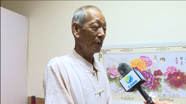 永靖县广大干部群众收看国家科技奖获得者朵英贤院士专访