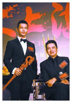 一米八的周润发撞上净身高179的黄晓明说谎的那个真是好尴尬