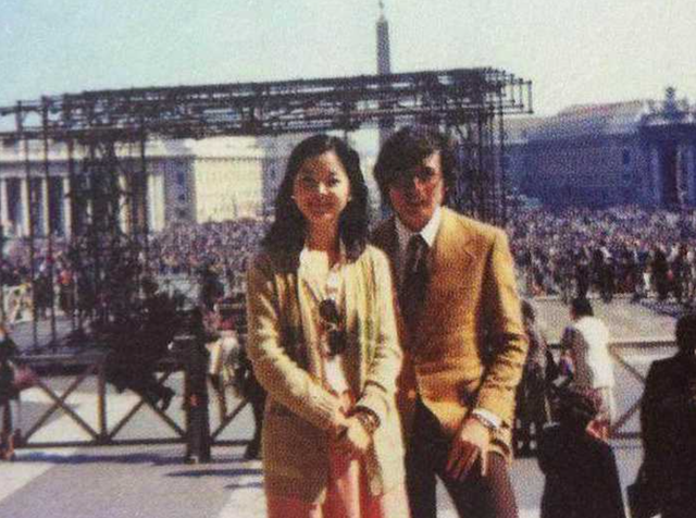 邓丽君:一生四段恋情,被成龙伤害,去世26年后男友们现状如何?