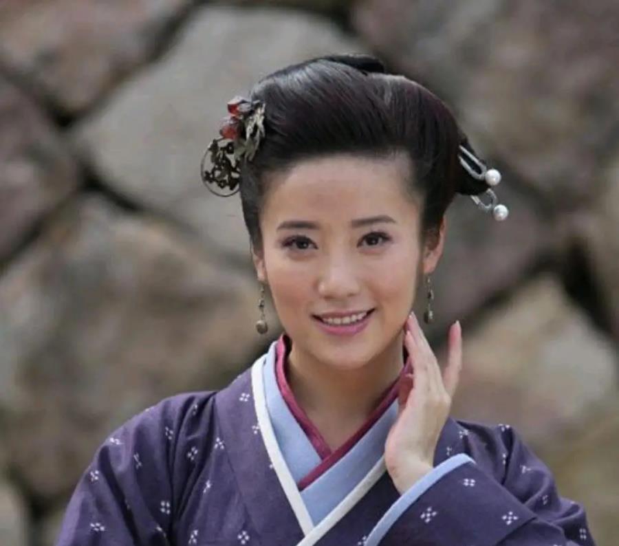 在电视剧《美人心计》中最不缺的就是美人,尤其是满腹心机的女人.