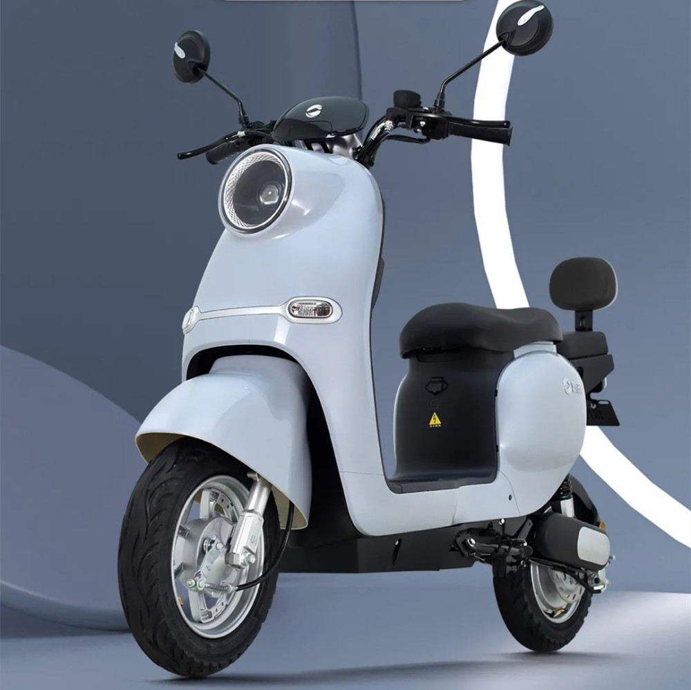 又推出3款新国标电动车适合多种路况骑行可以上正式牌照