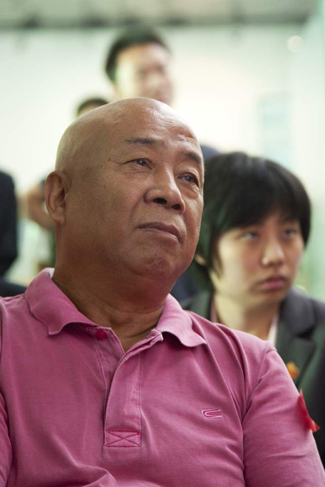 《生活的颤音》41年,5位老艺术家已去世,75岁史钟麒老当益壮,冷眉变化