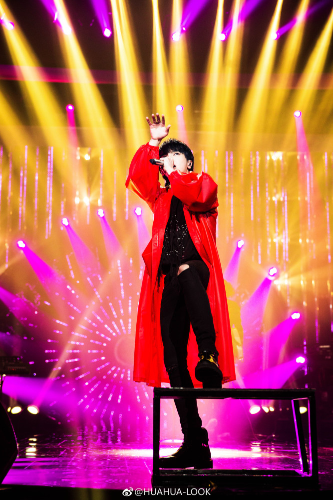 华语乐坛领军人华晨宇,永远的舞台王者