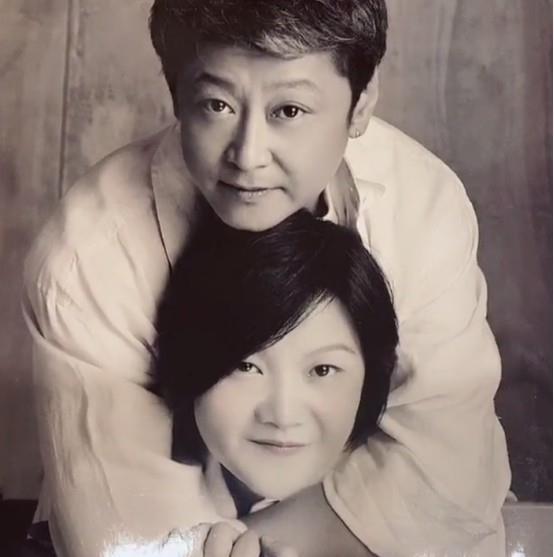 出身名门的洪晃:从顶级名媛到名门痞女,一生经历了四场婚姻 - 洪晃是