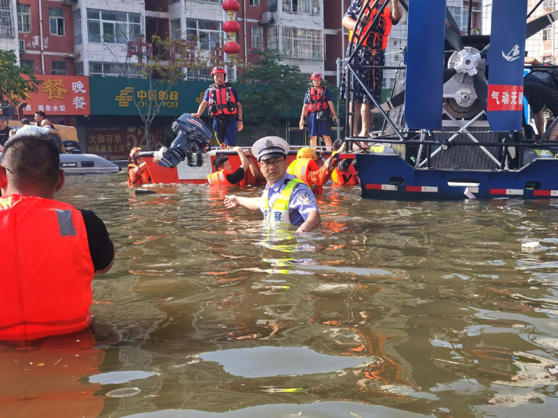 绷牢暴雨洪涝灾害这根弦,建议在郑州建立抗击特大洪涝灾害纪念碑_腾讯
