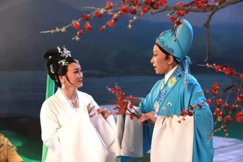 越剧中的那些令人动容的"阿飘"形象: 敫桂英:出自越剧《情探》 落第