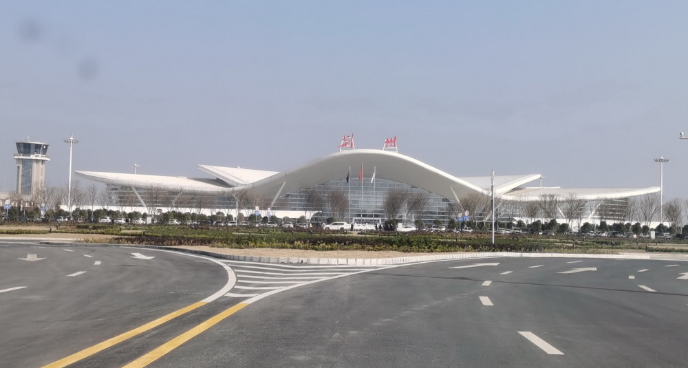 荆州也应加快各个通用机场的建设步伐,这样才能在未来的荆州中站稳