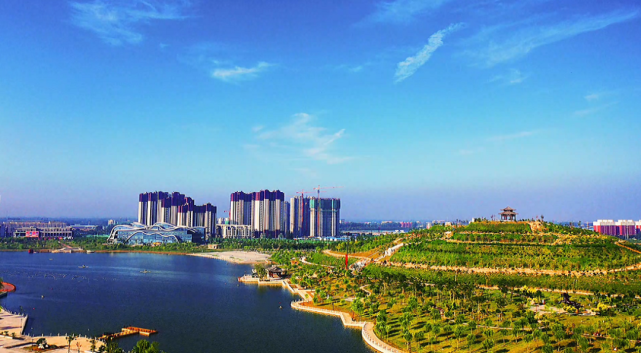 青阳广场又增稻草人新景点还有梦幻般的雕塑