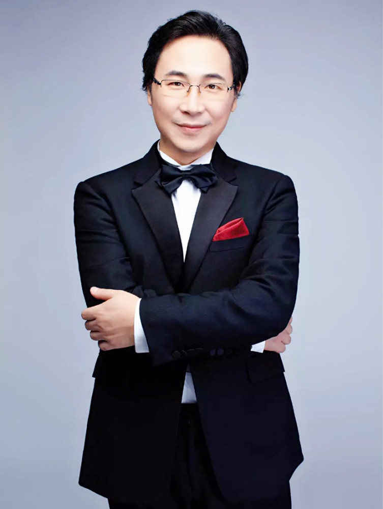 那英发联合声明宣布退出《中国好声音》,亲自邀请廖昌永接棒,对粉丝深