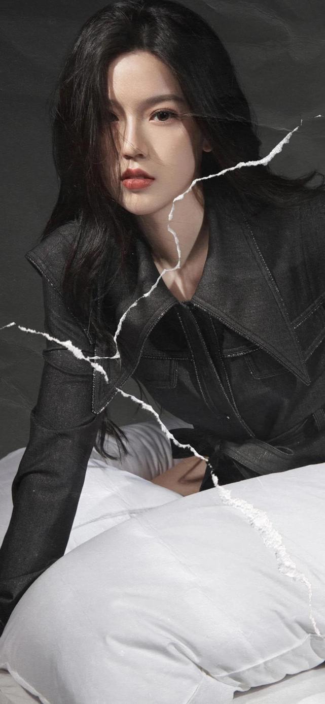 壁纸丨黑色系气质高冷小姐姐