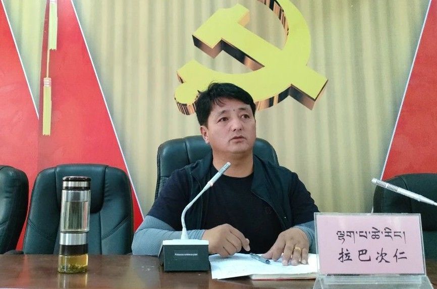 党旗在基层一线高高飘扬拉巴次仁建强一个阵地造福一方百姓