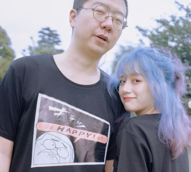 李诞黑尾酱离婚,女方恐分一半身家,细节透露两人关系不寻常