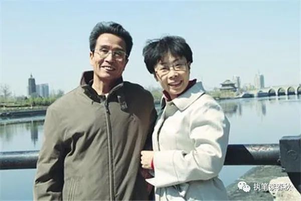 女"国学大师"蒙曼:从《百家讲坛》火到《诗词大会》,被一首唐诗打回