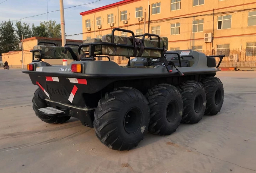 属于小众车型,只能用于特殊场合,应对突发险情,8轮驱动,越野性能比