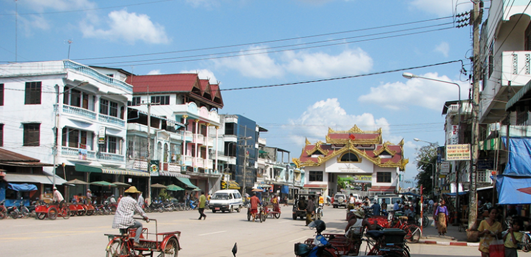 缅甸妙瓦底日薪工人太难了吃了上顿没下顿什么时候才是个头