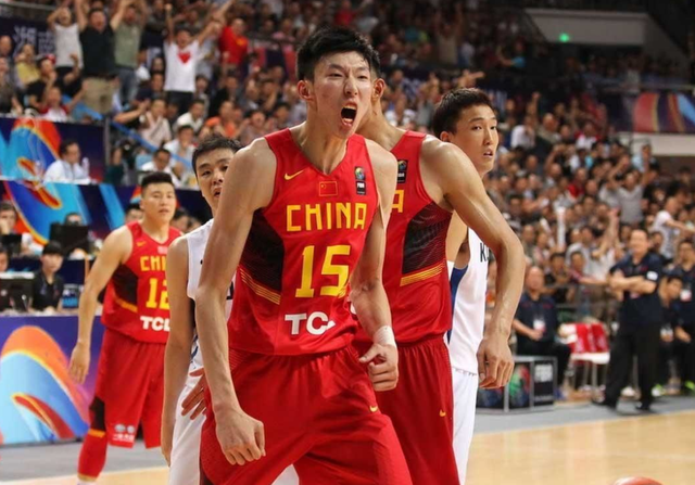 cba联盟 周琦反抗“周琦条款”失败：老想名利双收，还想CBA联盟帮忙毁约