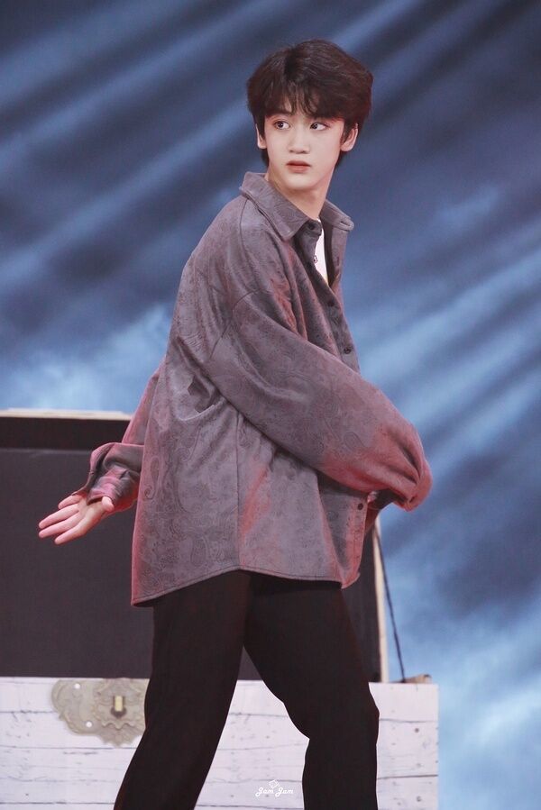 tf家族三代绝图投稿邓佳鑫