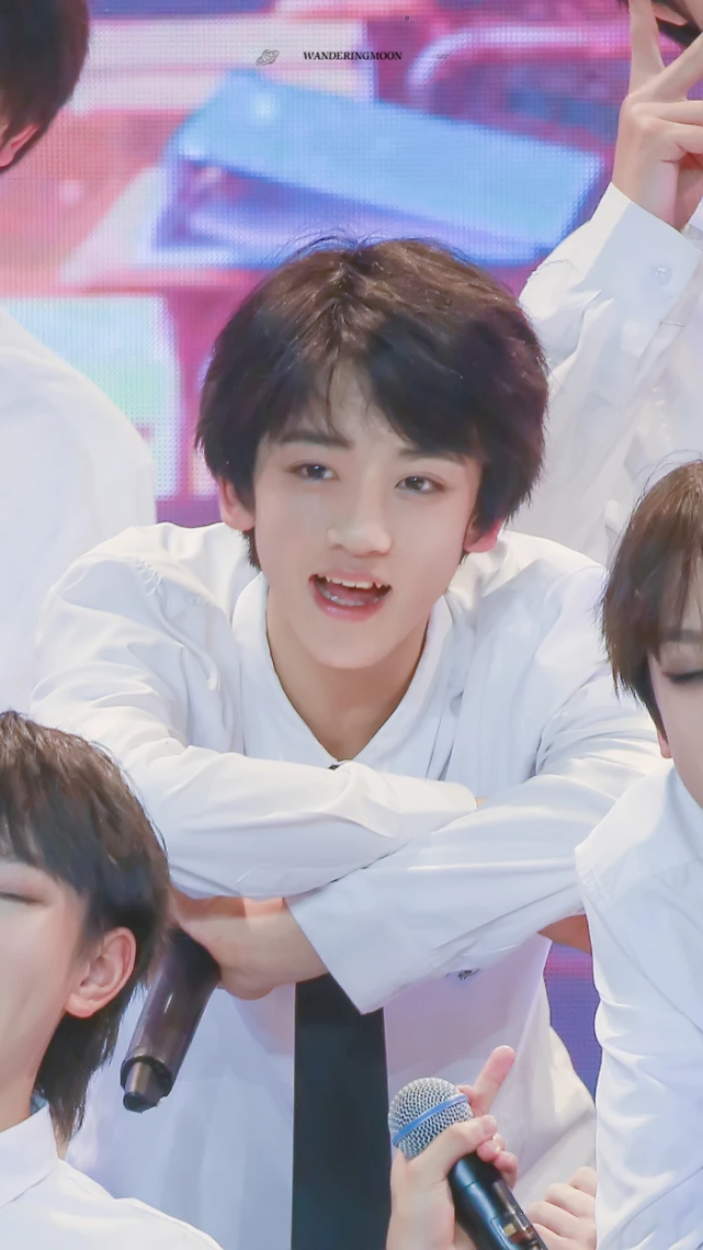 tf家族三代绝图投稿邓佳鑫