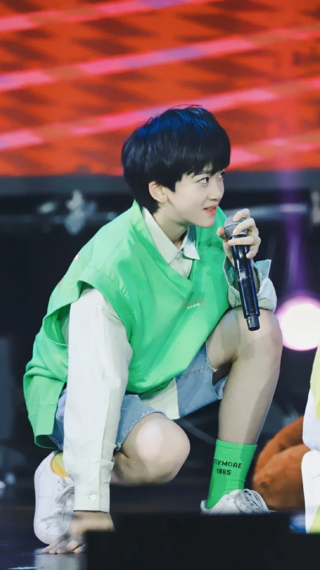 tf家族三代绝图投稿邓佳鑫