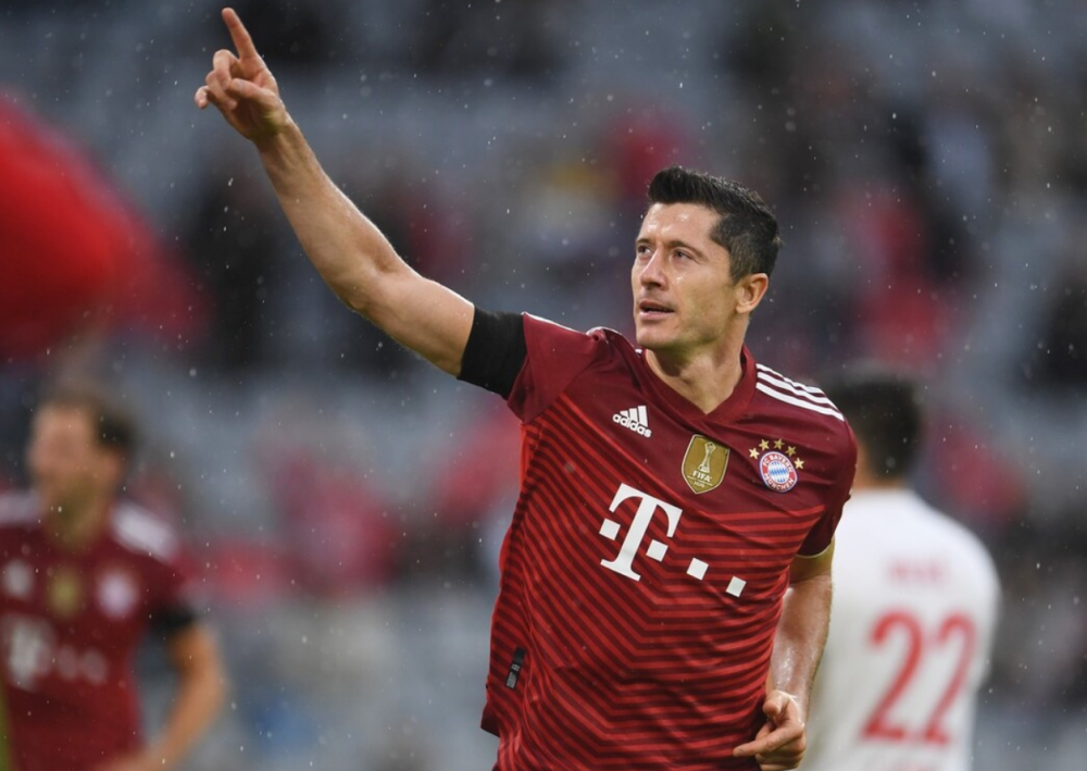 3-2!德甲霸主险胜,21分钟内连进5球太刺激,7000万球星梅开二度