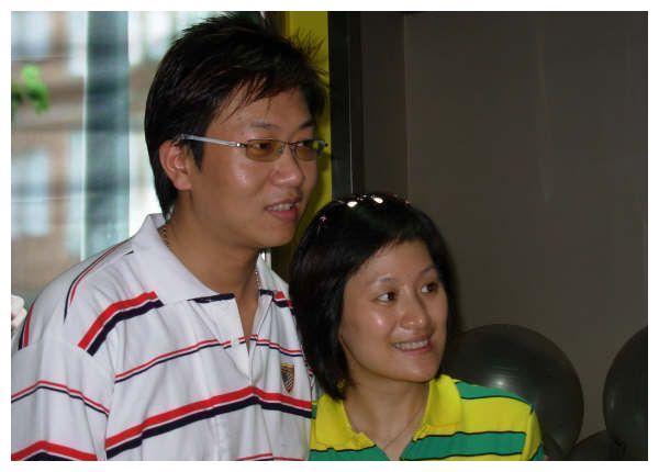 前央视主持人林海:走红后与大8岁妻子离婚,跳槽2年事业"坎坷"_腾讯