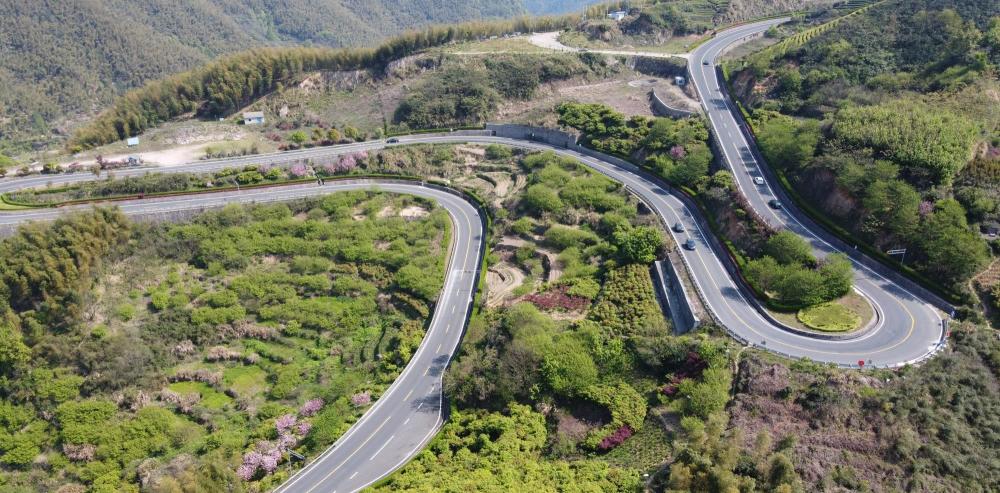 浙东第一名山有华东最美的盘山公路自驾或徒步的天堂