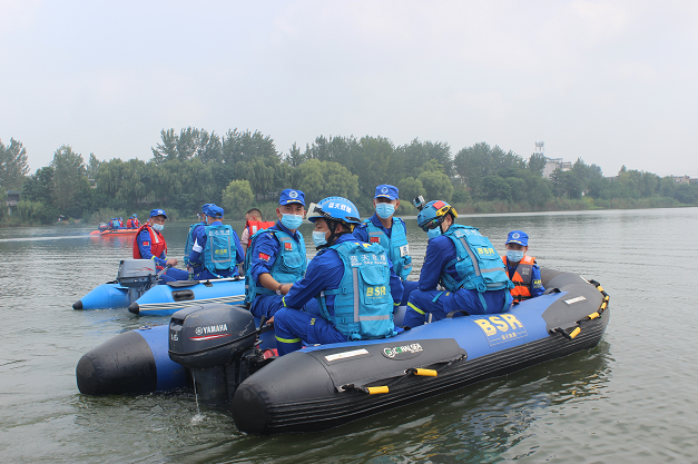 乘风破浪|涡阳县蓝天救援队开展水上大练兵