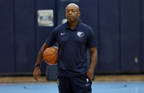 老鹰聘请名宿尼克范埃克塞尔担任球队助教