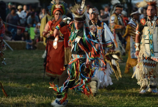 美国印第安女酋长白种人是我们的敌人我们的祖先来自中国