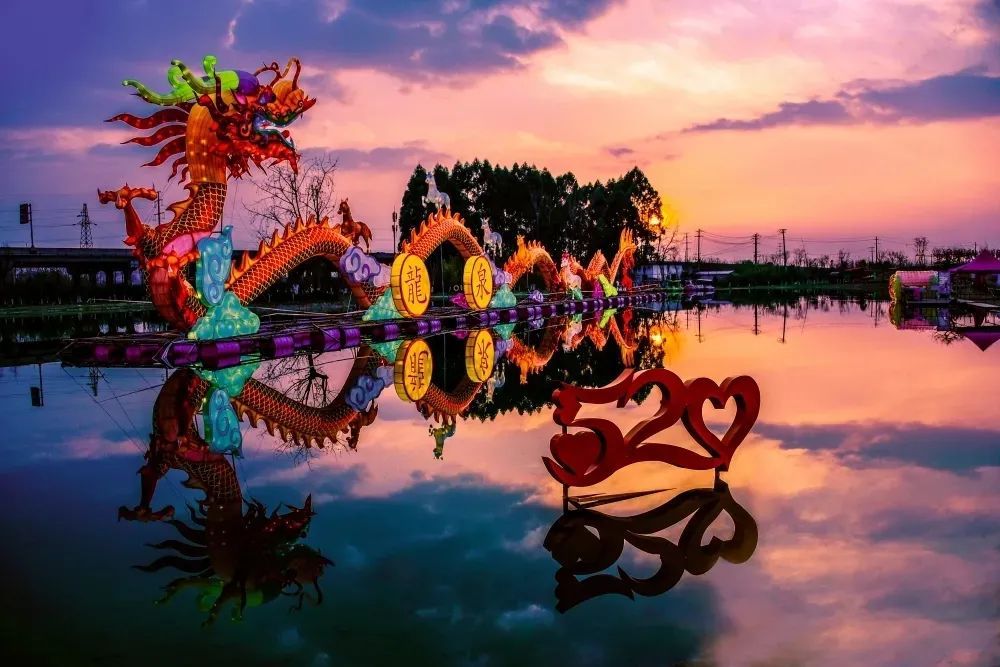 于8月21日下午14:30 在洛带古镇五凤楼 水龙季 · 开幕式 客家水龙节