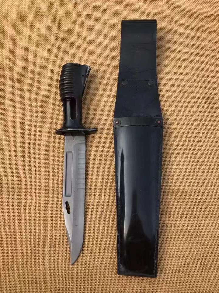 世界上最复杂的刺刀～英国现役sa80刺刀