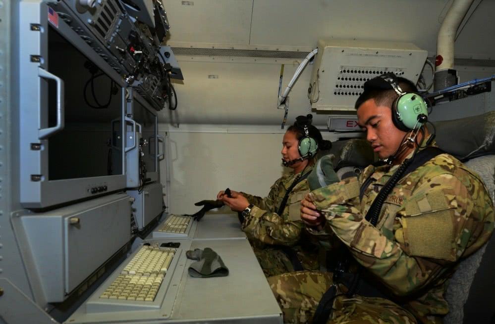 美rc135再次侦查中国周边,800公里全面监听,侦查电子