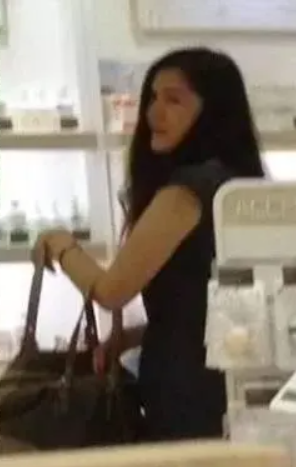 吴亦凡妈妈一代美人将顶流儿子送上断头台