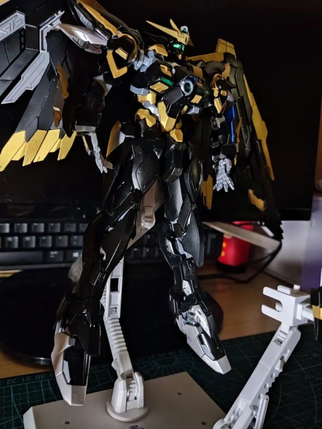 【欣赏】模匠魂mjh的飞翼高达