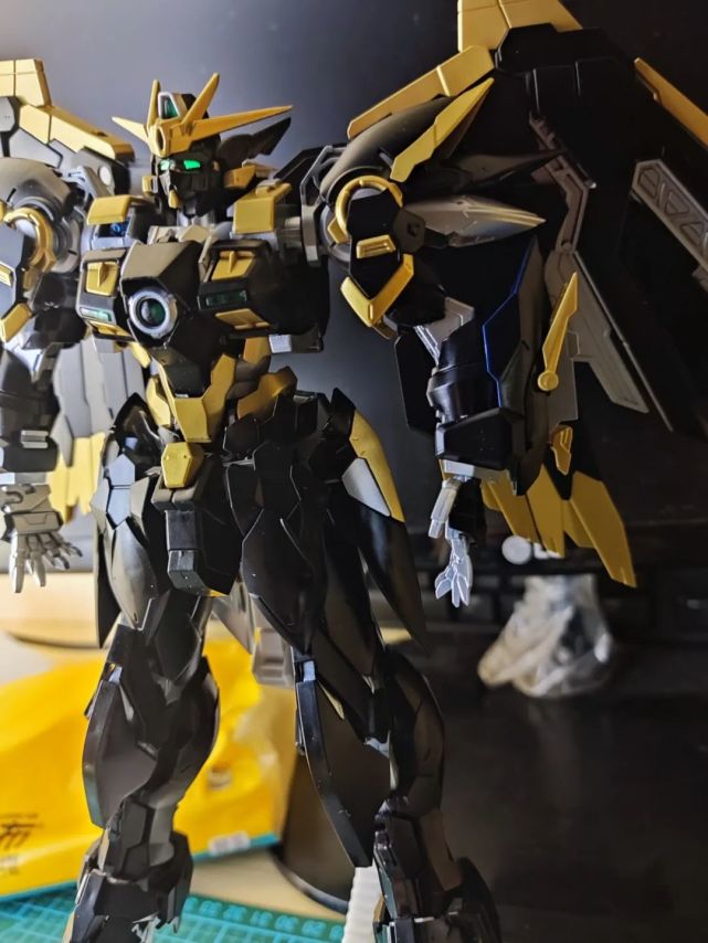 【欣赏】模匠魂mjh的飞翼高达