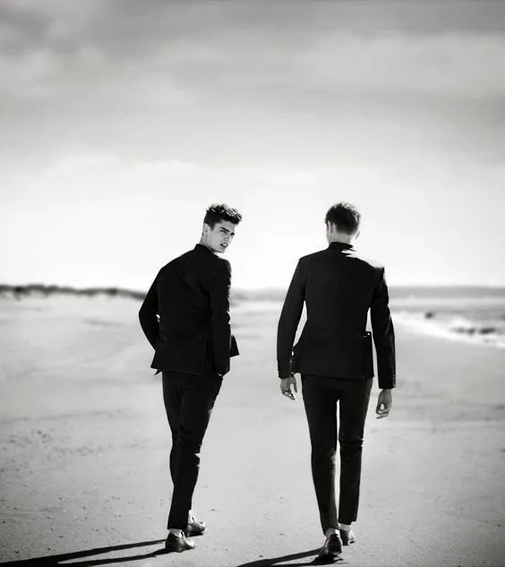 双人站姿动态参考!