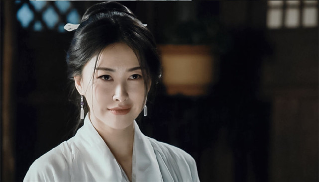 在电视剧《天龙八部》当中,朱珠饰演的康敏,虽然更多的作用是反面的