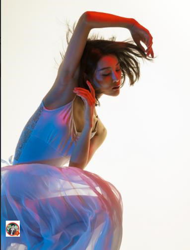 赵圆瑗晒出舞蹈动作