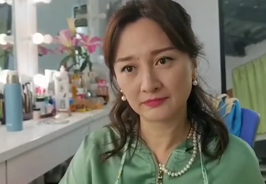 她曾在《马大姐》演王艾嘉,被传与主持人结婚,多年后才正式辟谣_腾讯