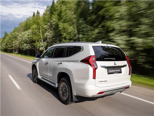 试驾新一代三菱帕杰罗运动版:并不激进的越野神器