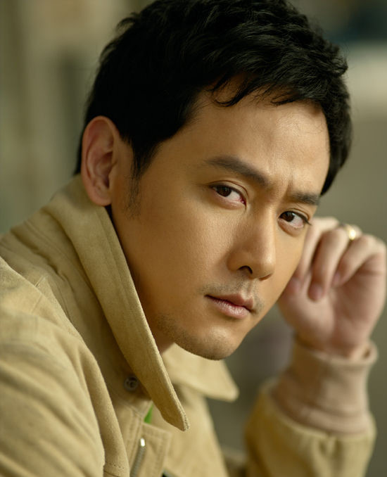 段正淳是大理的镇南王,也是段誉的父亲,是一个多情风流的翩翩公子.