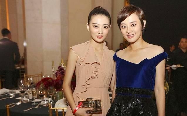 徐璐和孙俪挺像姐妹的,穿的服装风格差别大,但是气质都挺高级