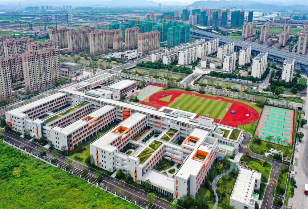 上海师大附属宁波实验学校交付使用