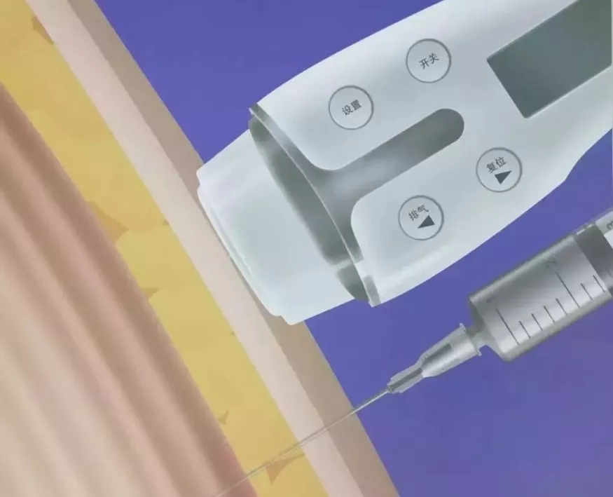 2016年,金赛药业推出了全球第一支隐针电子注射笔