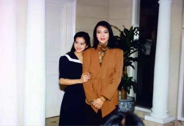 郑裕玲一生很长情一段10年一段16年最后还是选择自由