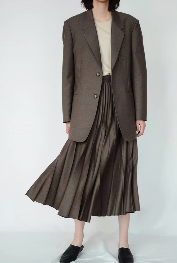 微胖的你需要一件廓形西装!宽松硬挺剪裁帅气度拉满,百搭还显瘦