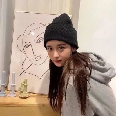 英子头像深冬如期而至你却姗姗来迟