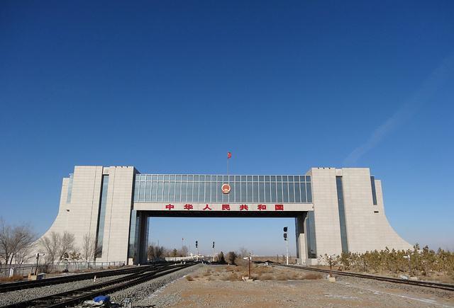 中国去蒙古国最方便的城市～二连浩特